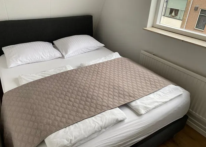 Katwijk Center, 1 Min Away From The Beach!